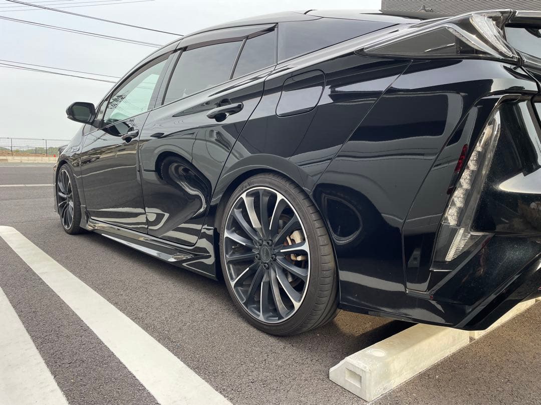 プリウス　19インチ　WALD 値下げしました