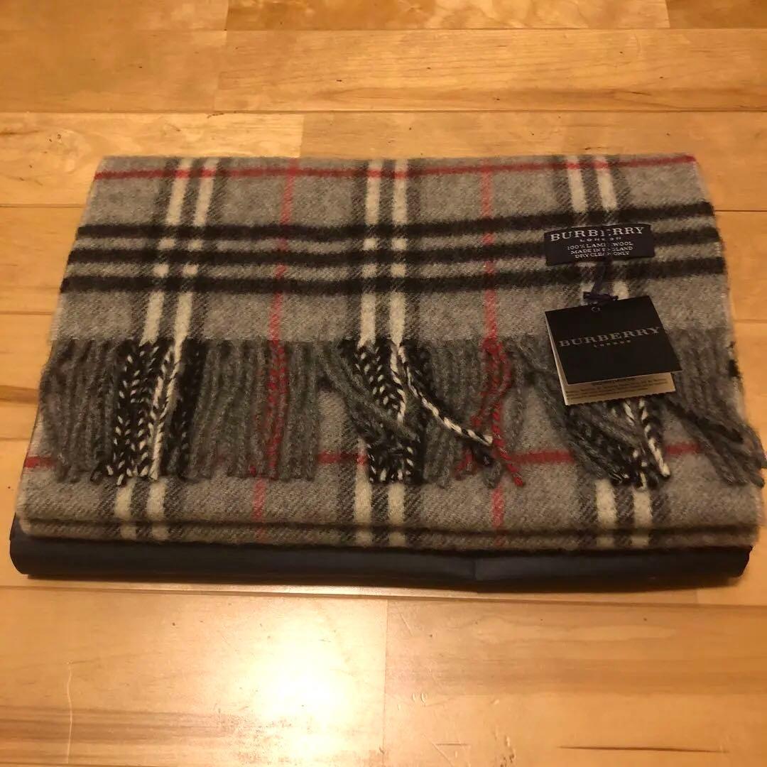 新品タグ付　BURERRYラムウール マフラー 英国製