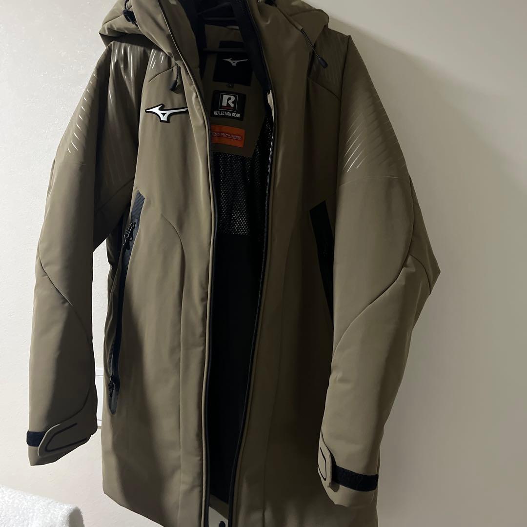 ミズノ　ダウンジャケット　スポーツ
