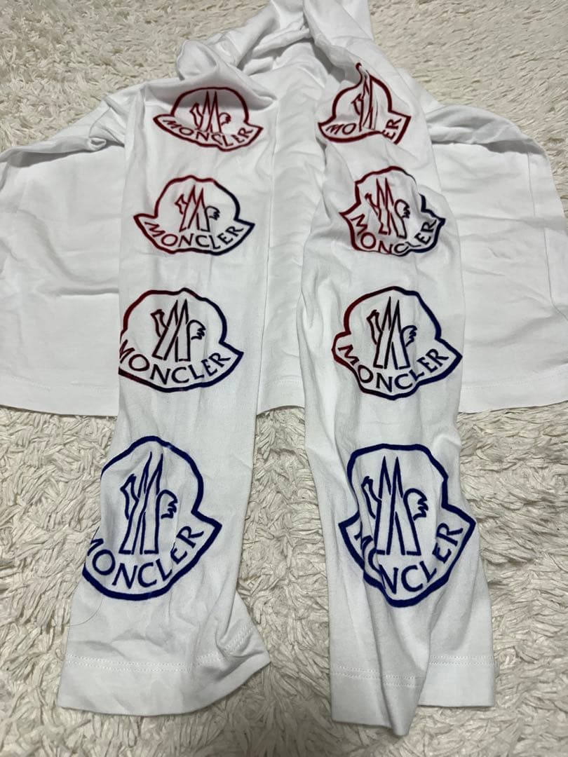 t*n様 モンクレール　ロンT サイズM