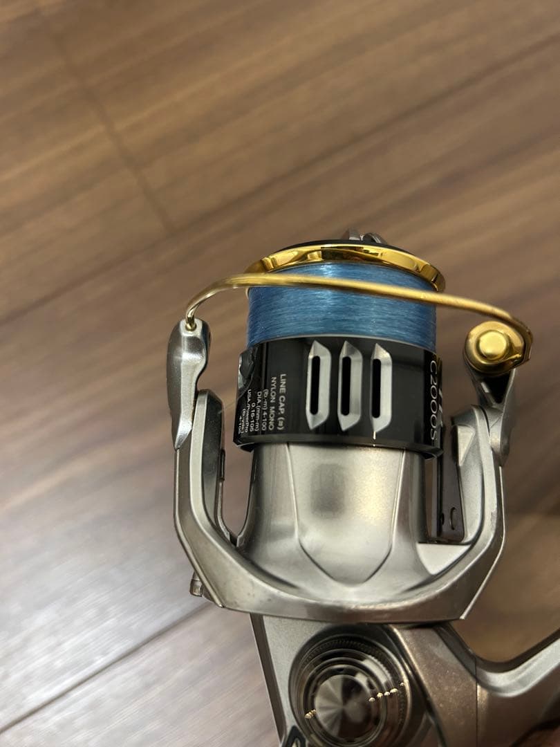 リール SHIMANO TWIN POWER C2000HGS