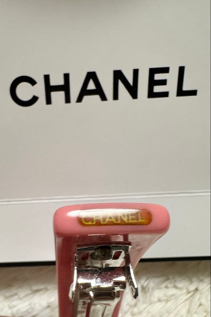 CHANEL ロゴ入り ヘアピン ピンク　バレッタ