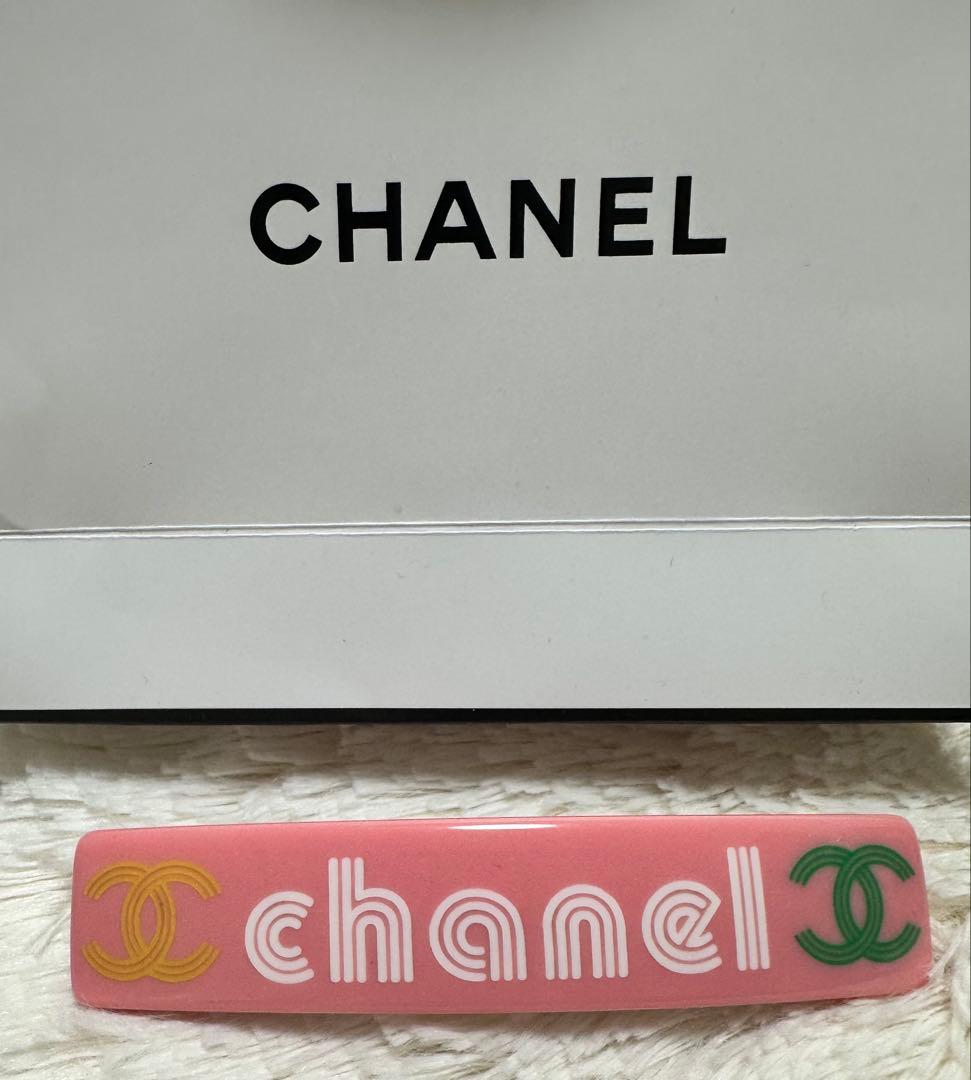 CHANEL ロゴ入り ヘアピン ピンク　バレッタ