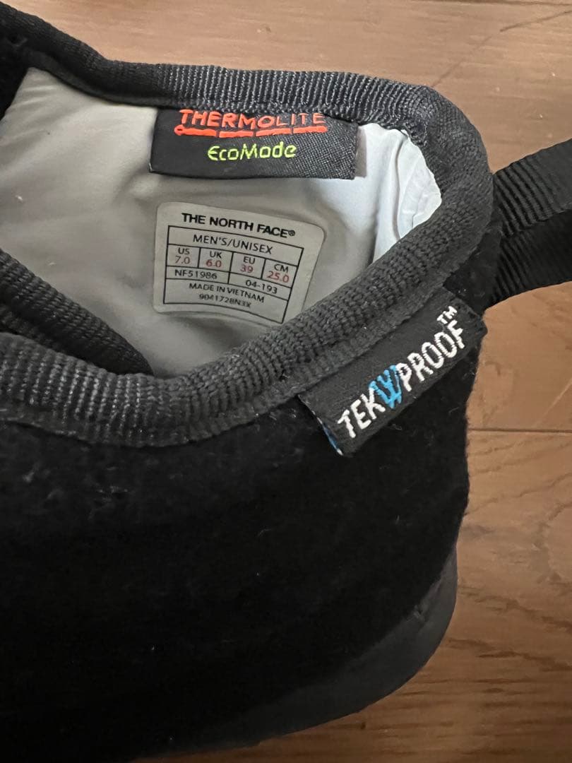 ノースフェイス ヌプシチャッカ NF51986 25cm