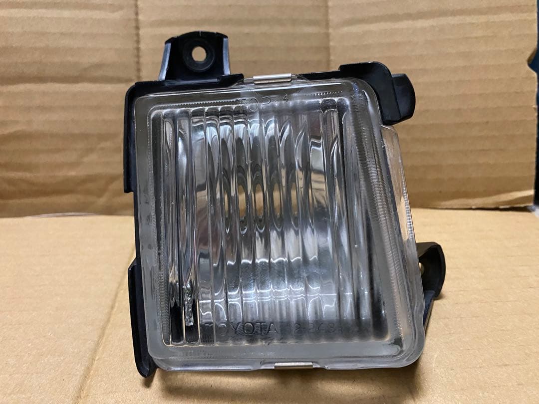 AE86 レビン　純正フォグランプ