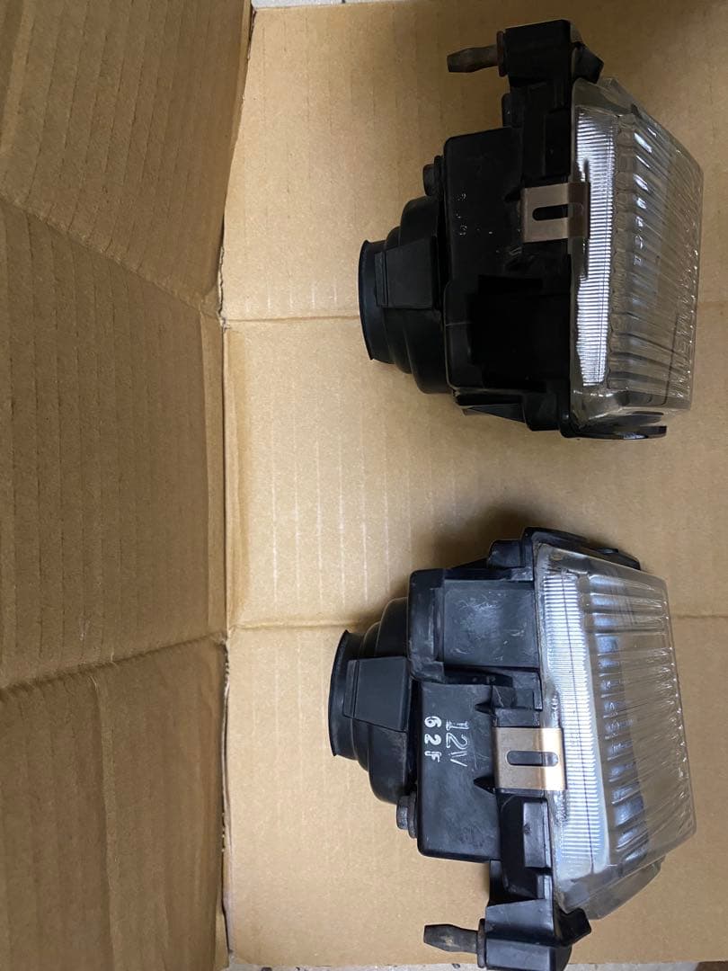 AE86 レビン　純正フォグランプ