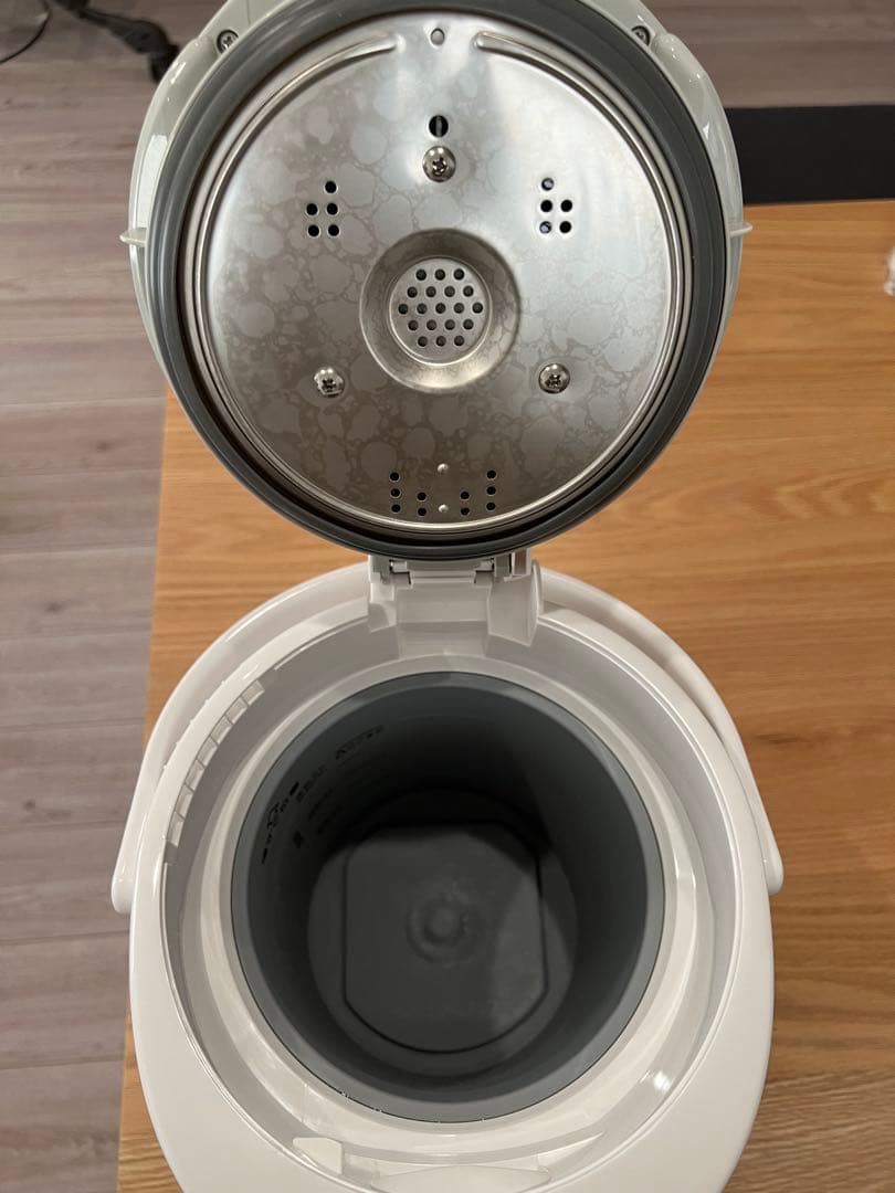 象印　2025年製スチーム式加湿器　EE-RT50型