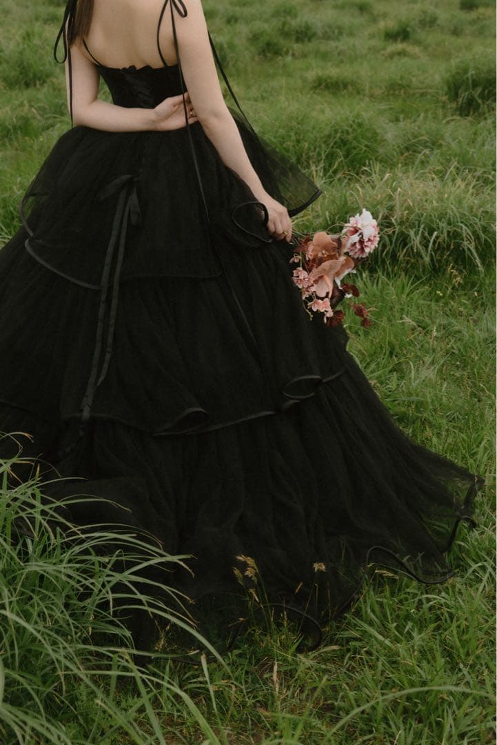 ブラックキャミソールティアードチュールドレス／結婚式／前撮り／カラードレス