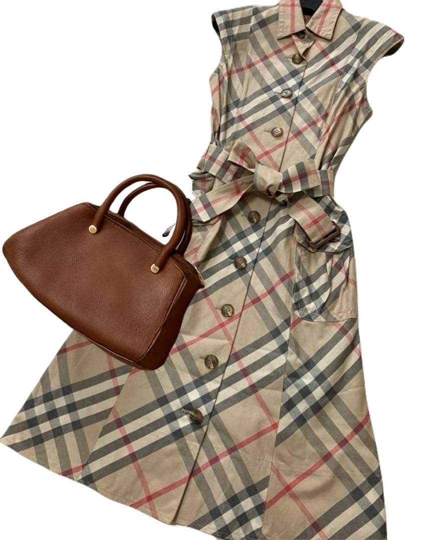 Burberry バーバリーロンドン　ワンピース　 S クリーニング済み。
