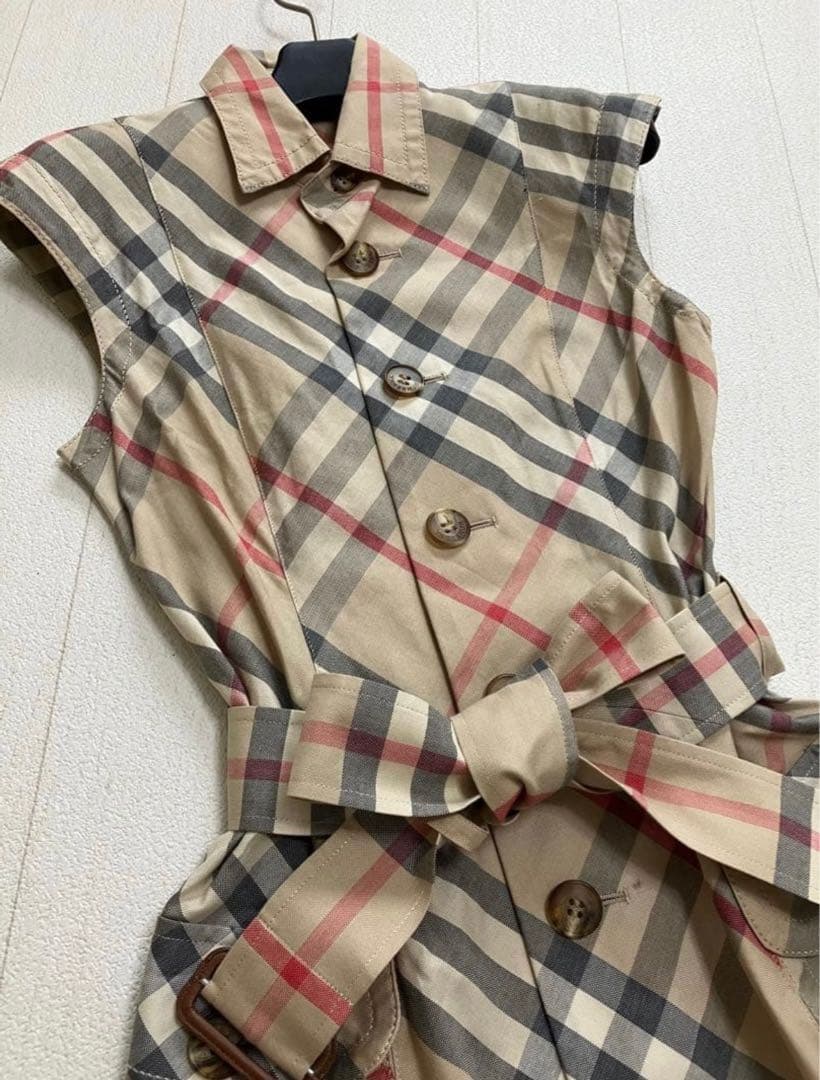 Burberry バーバリーロンドン　ワンピース　 S クリーニング済み。