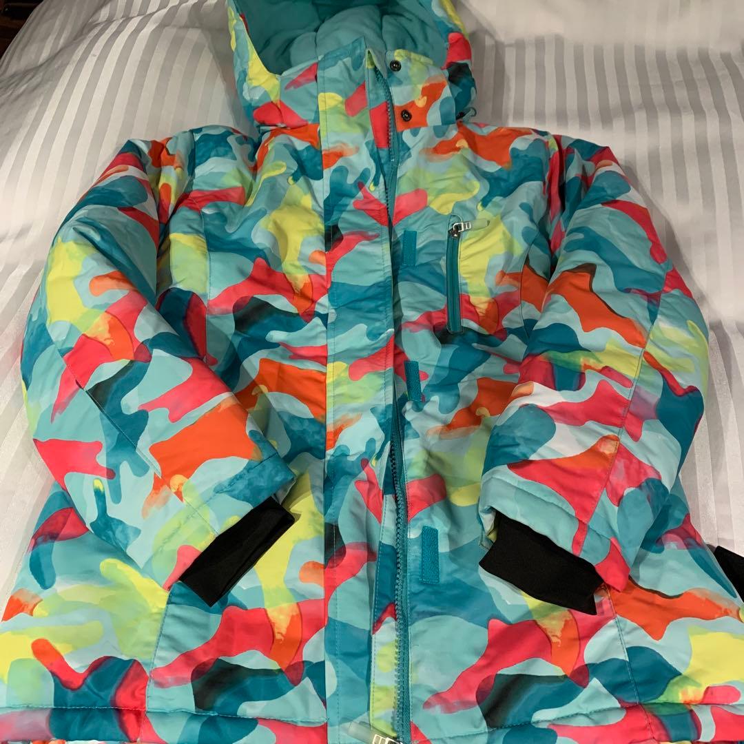 美品一度のみ⭐︎2着まとめ⭐︎140.146双子　スキーウェア　スノーウェア　キッズ