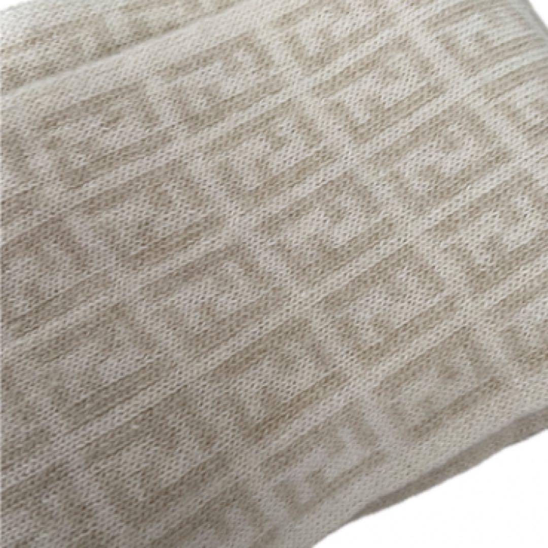 値下げ中【FENDI】マフラー アイボリー