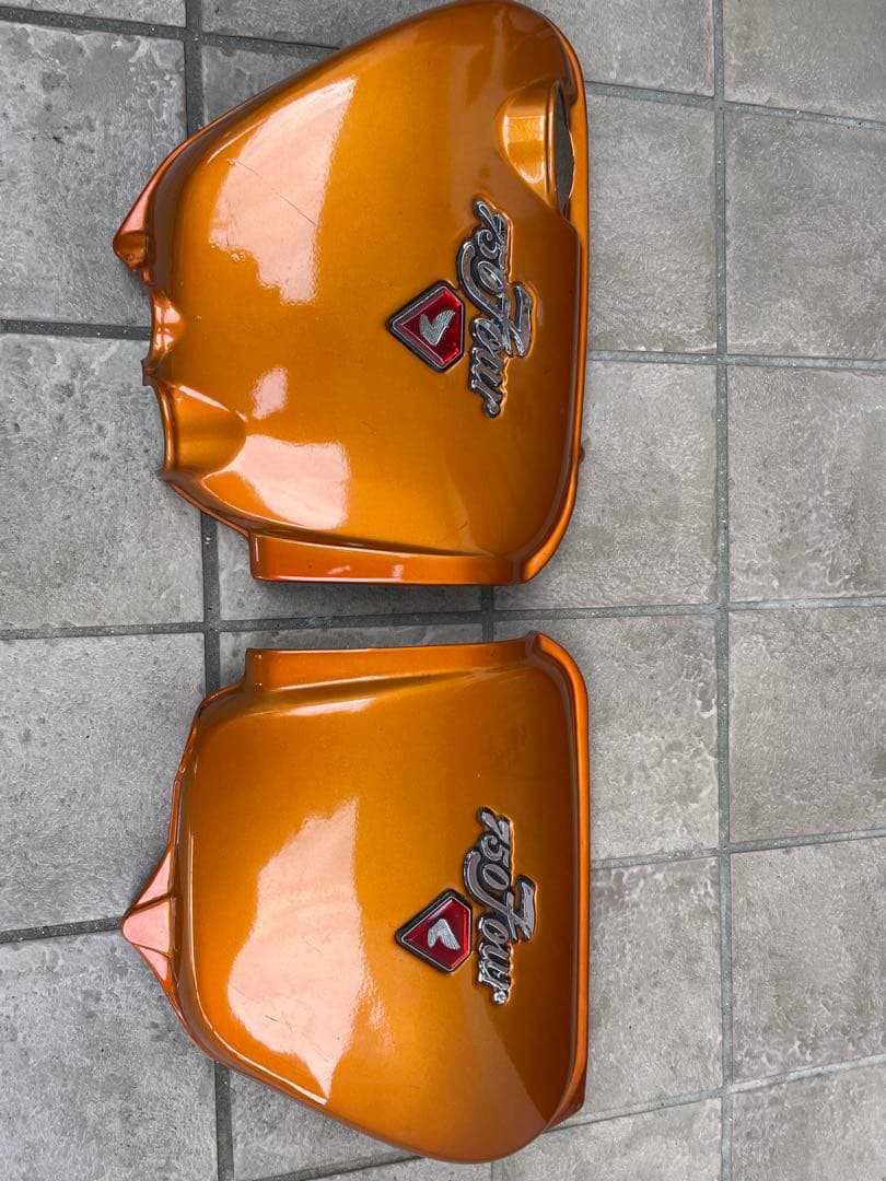 美品⭐︎CB750four HONDA タンク、サイドカバーセット 貴重ゴールド