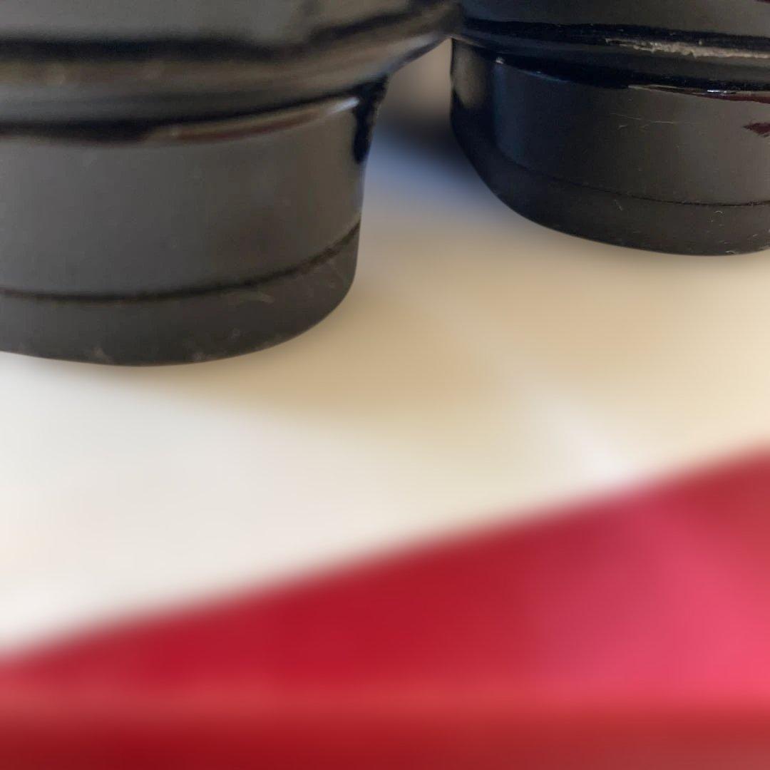 未使用に近い　美品　希少　フェラガモ　VIVA ブラックエナメル　７D 箱付き