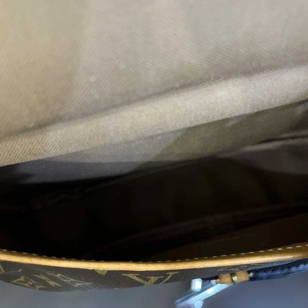 【Louis Vuitton】ソミュール30(ショルダーバック)