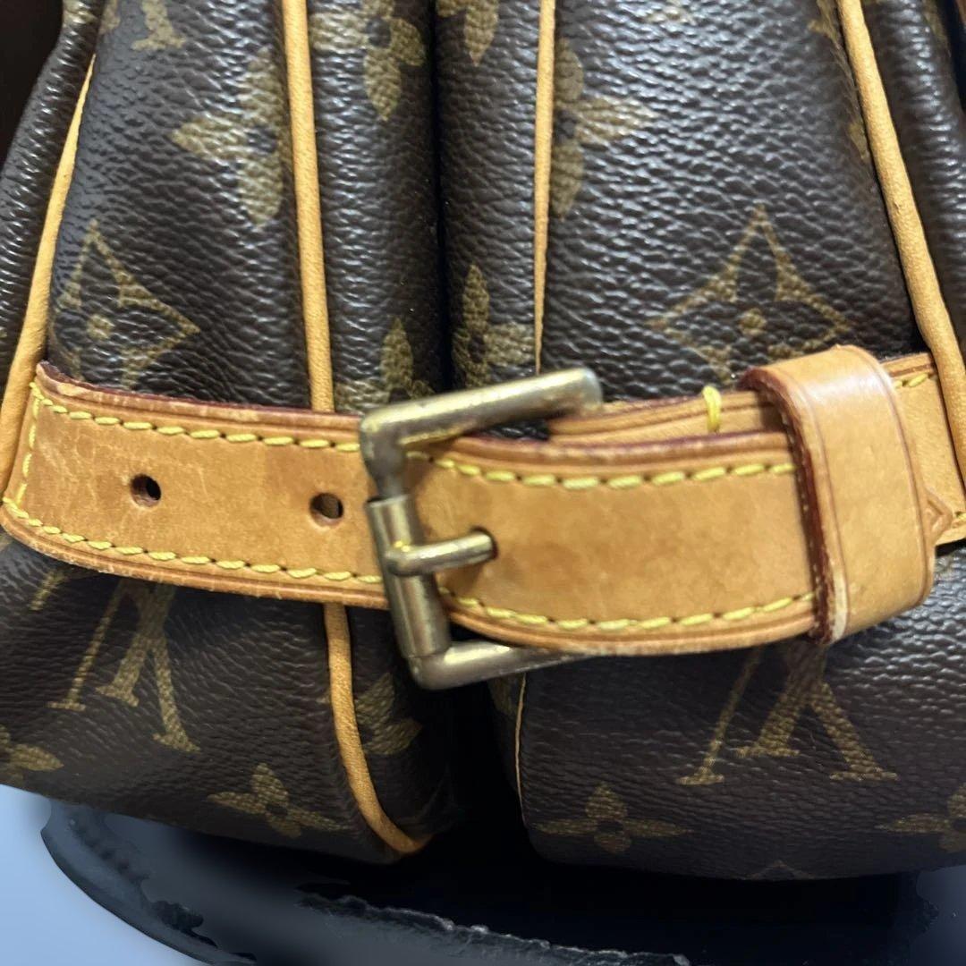 【Louis Vuitton】ソミュール30(ショルダーバック)