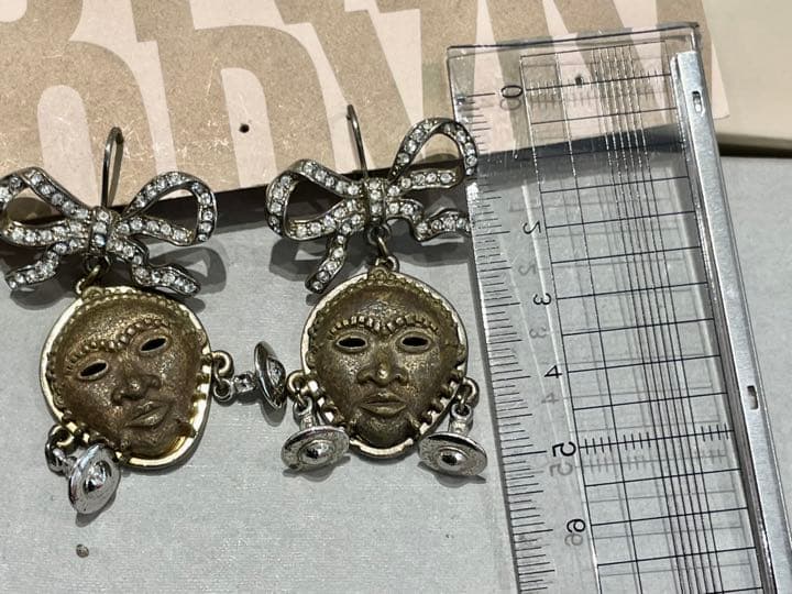 C*U様 VivienneWestwood 大仏ピアス