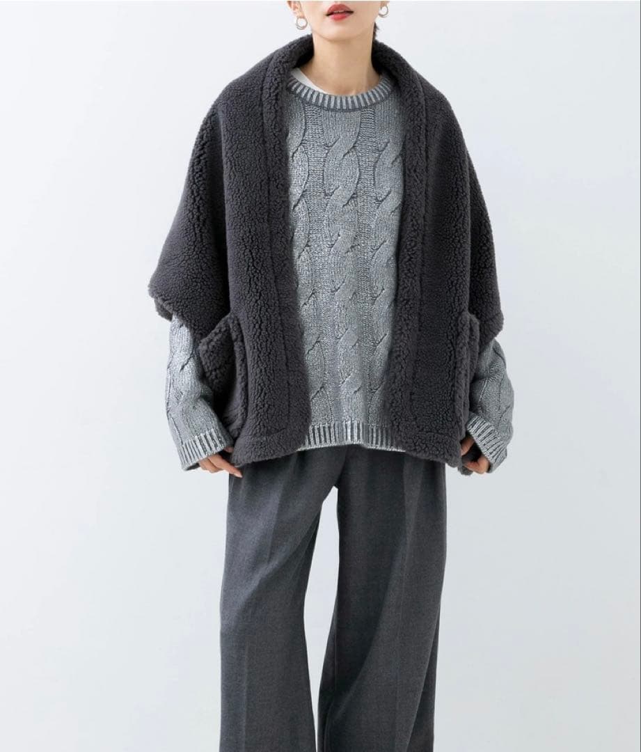 【ほぼ新品 完売品】haunt ボアストール