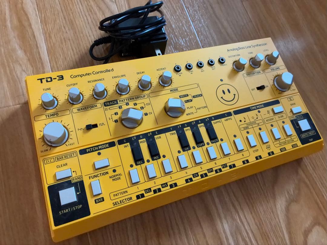 【美品】Behringer TD-3 イエロー アナログベースシンセサイザー