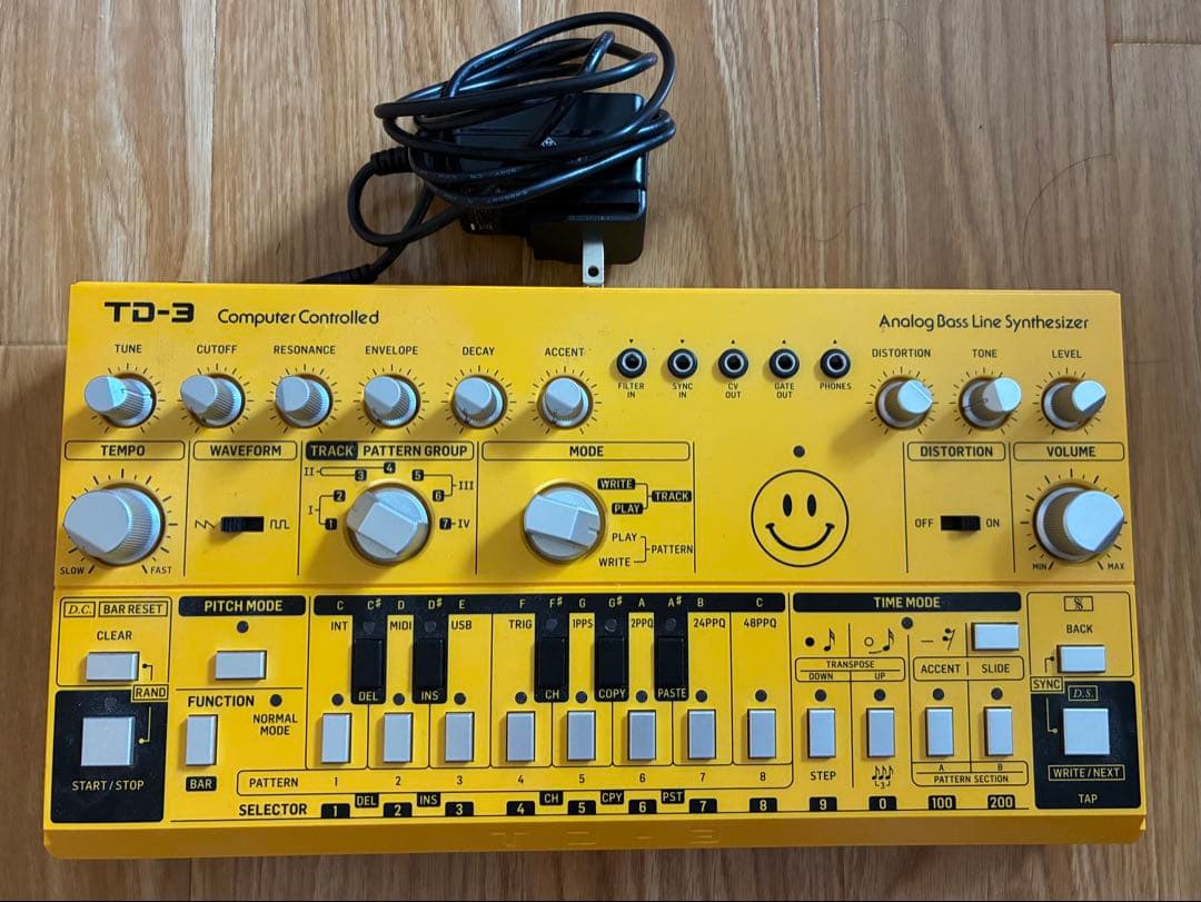 【美品】Behringer TD-3 イエロー アナログベースシンセサイザー