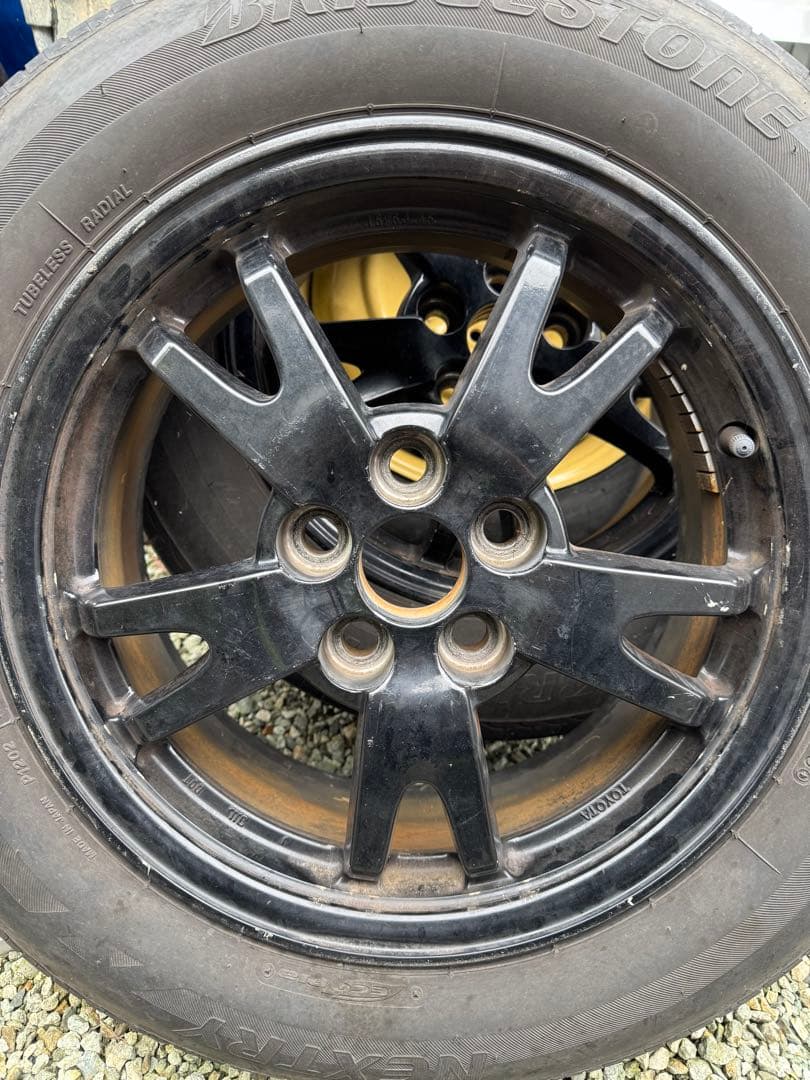 30プリウス純正ホイール