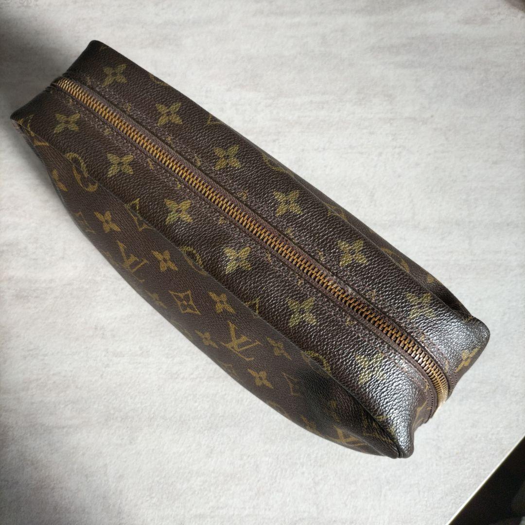 ✿ペンギンちゃん✿LOUIS VUITTON トウルーストワレット28