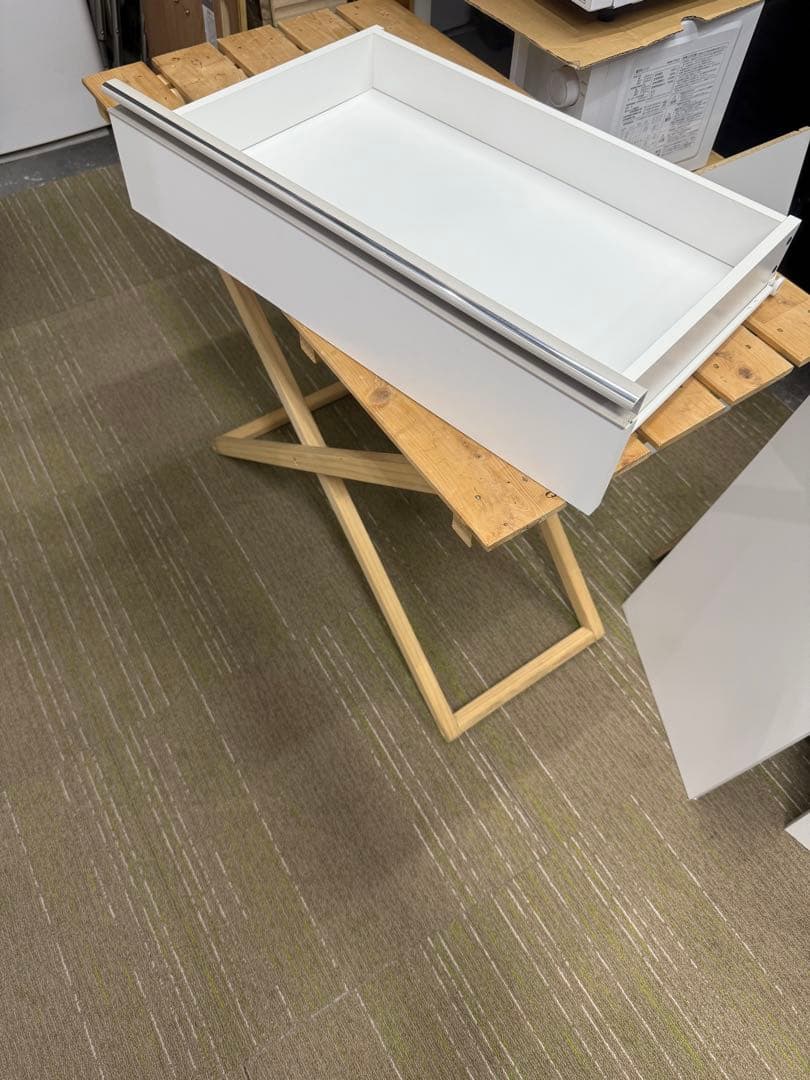 【完成品】【美品】ニトリ　キャビネット　フォルム　SK1860 WH 食器棚