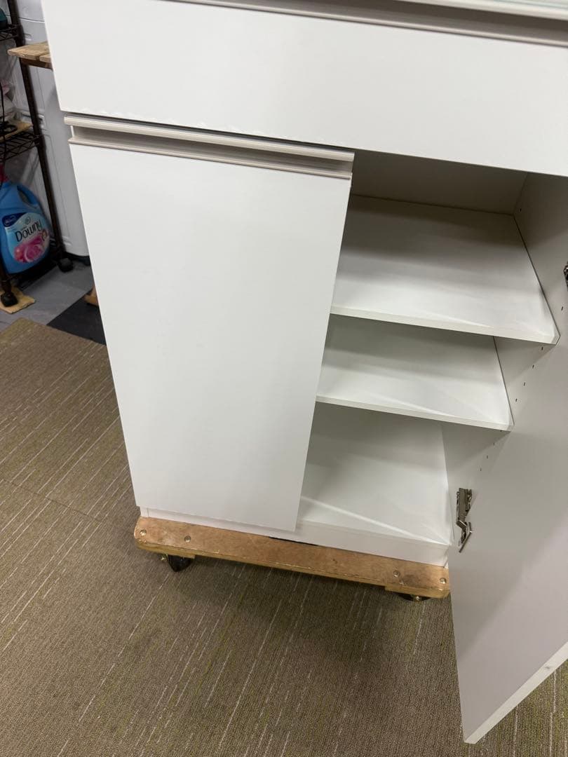 【完成品】【美品】ニトリ　キャビネット　フォルム　SK1860 WH 食器棚