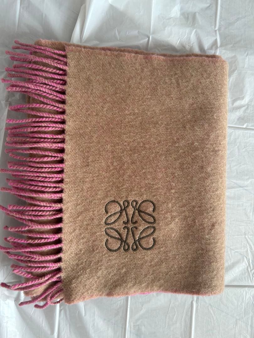 ロエベ（LOEWE）のバイカラーアナグラムスカーフ（マフラー）