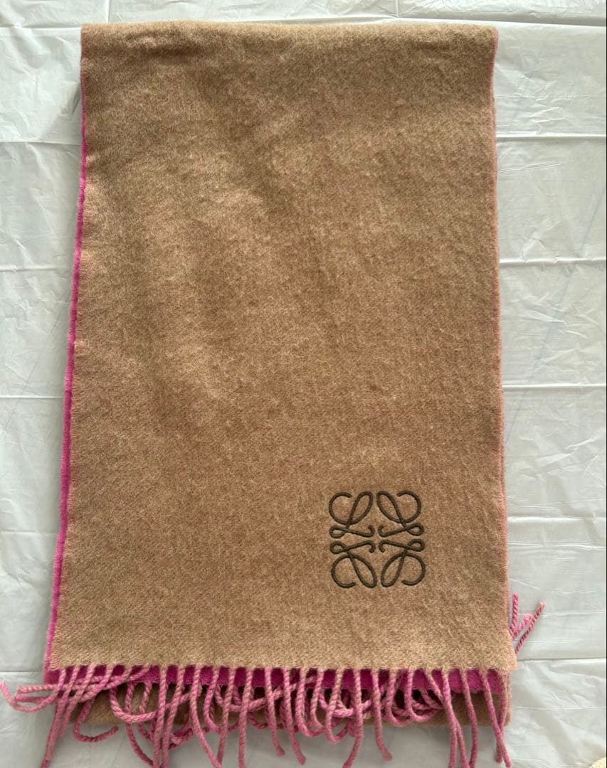 ロエベ（LOEWE）のバイカラーアナグラムスカーフ（マフラー）