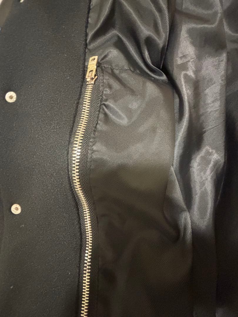 AMIRIスタジャン