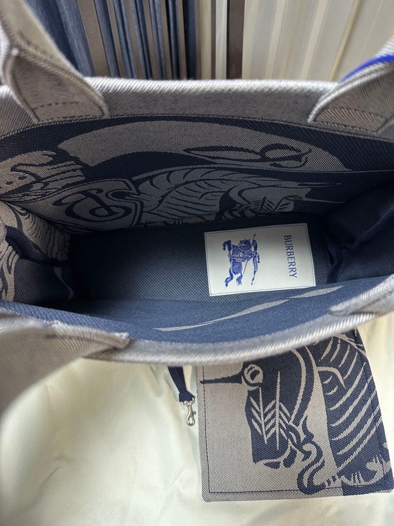 【アリサンダー】 【新品】 Burberry トートバッグ 8080749