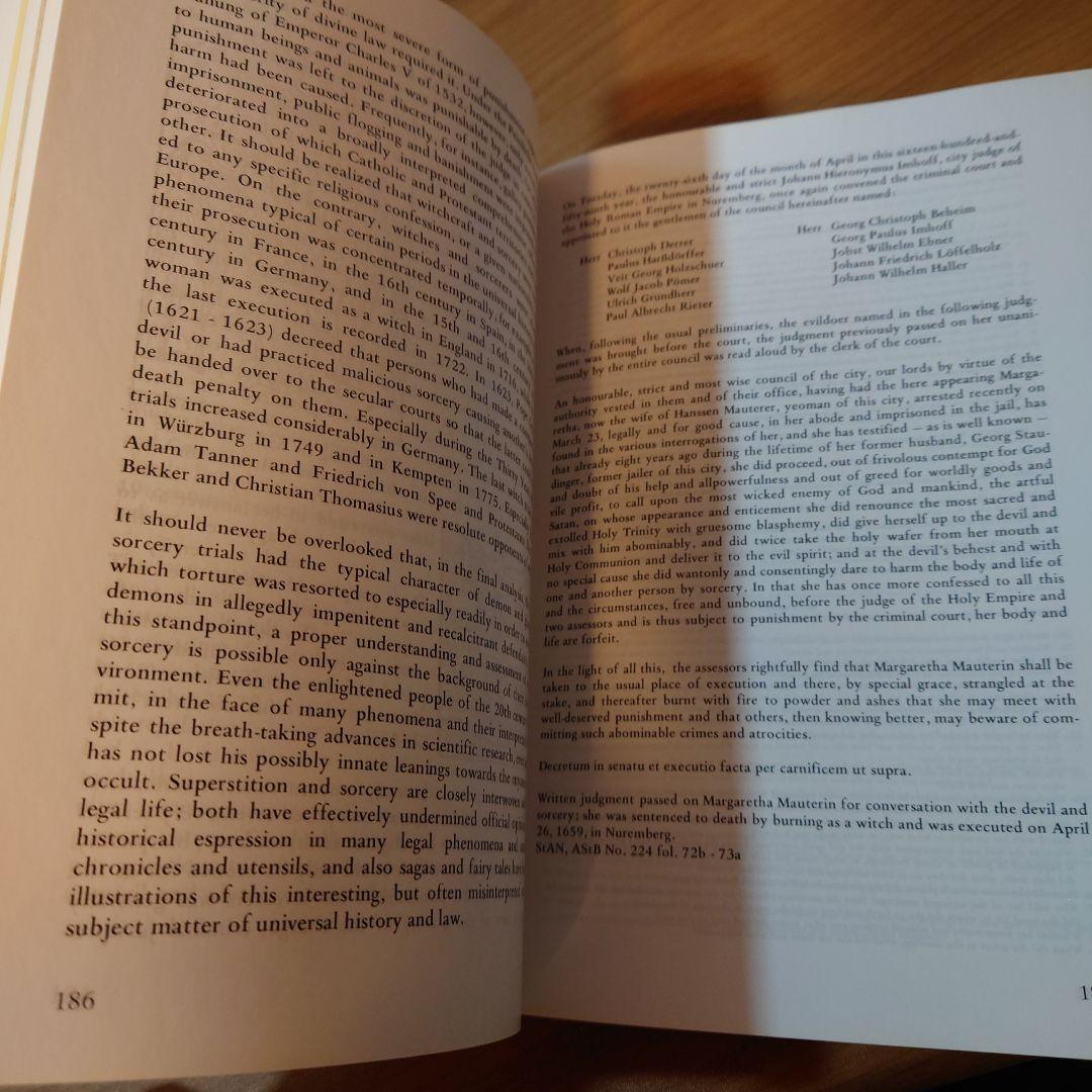 ローテンブルク　中世犯罪博物館　書籍　ドイツ