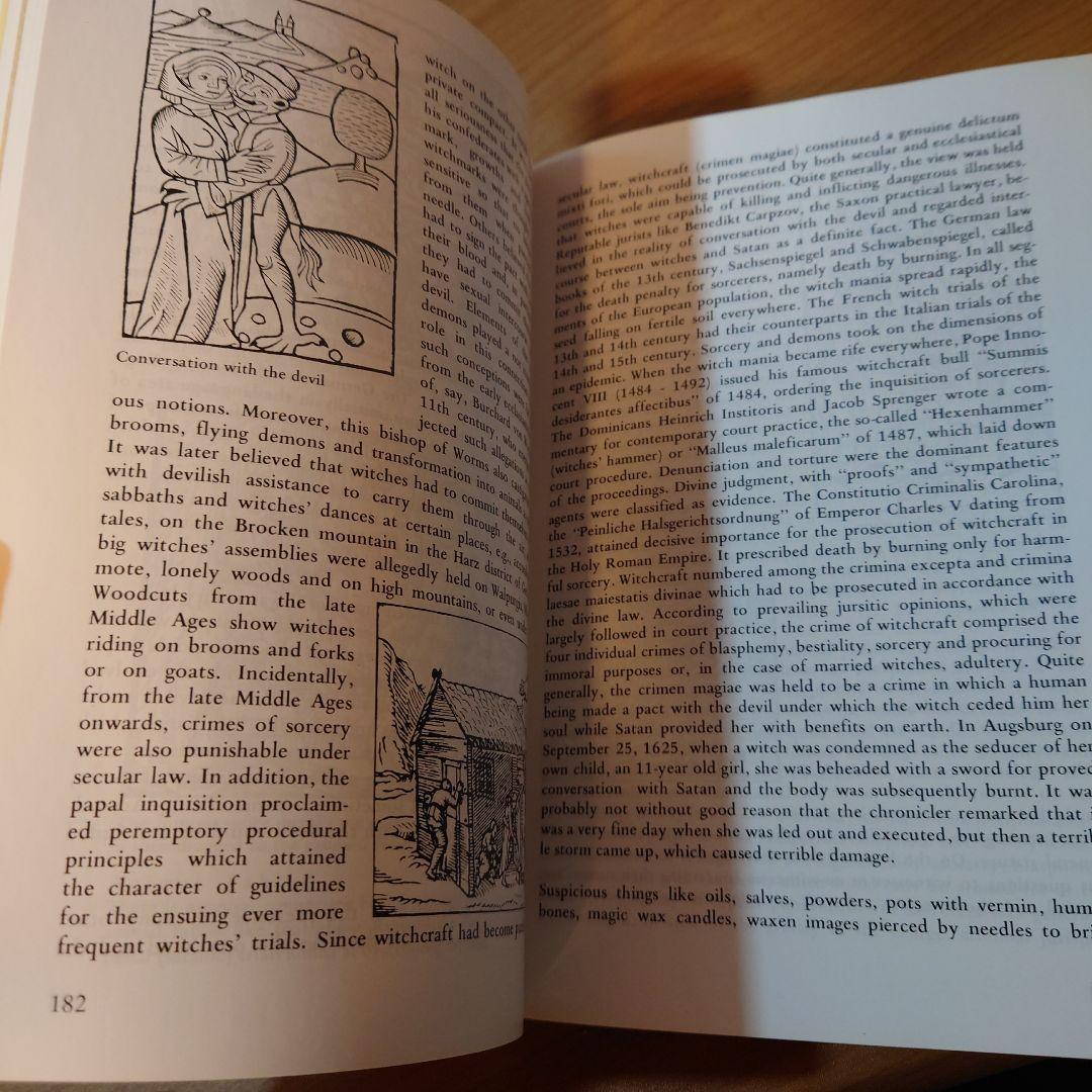 ローテンブルク　中世犯罪博物館　書籍　ドイツ