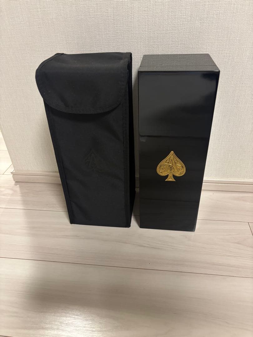 新品未開栓　アルマンド　ゴールドシャンパン 専用ボックス入り