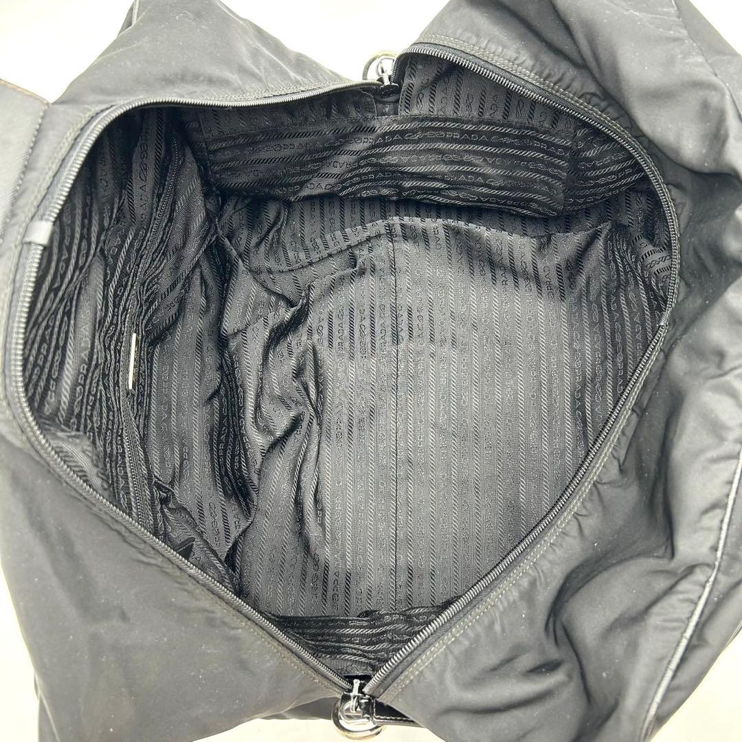 PRADA プラダ　ボストンバッグ　大容量　三角ロゴプレート　ブラック