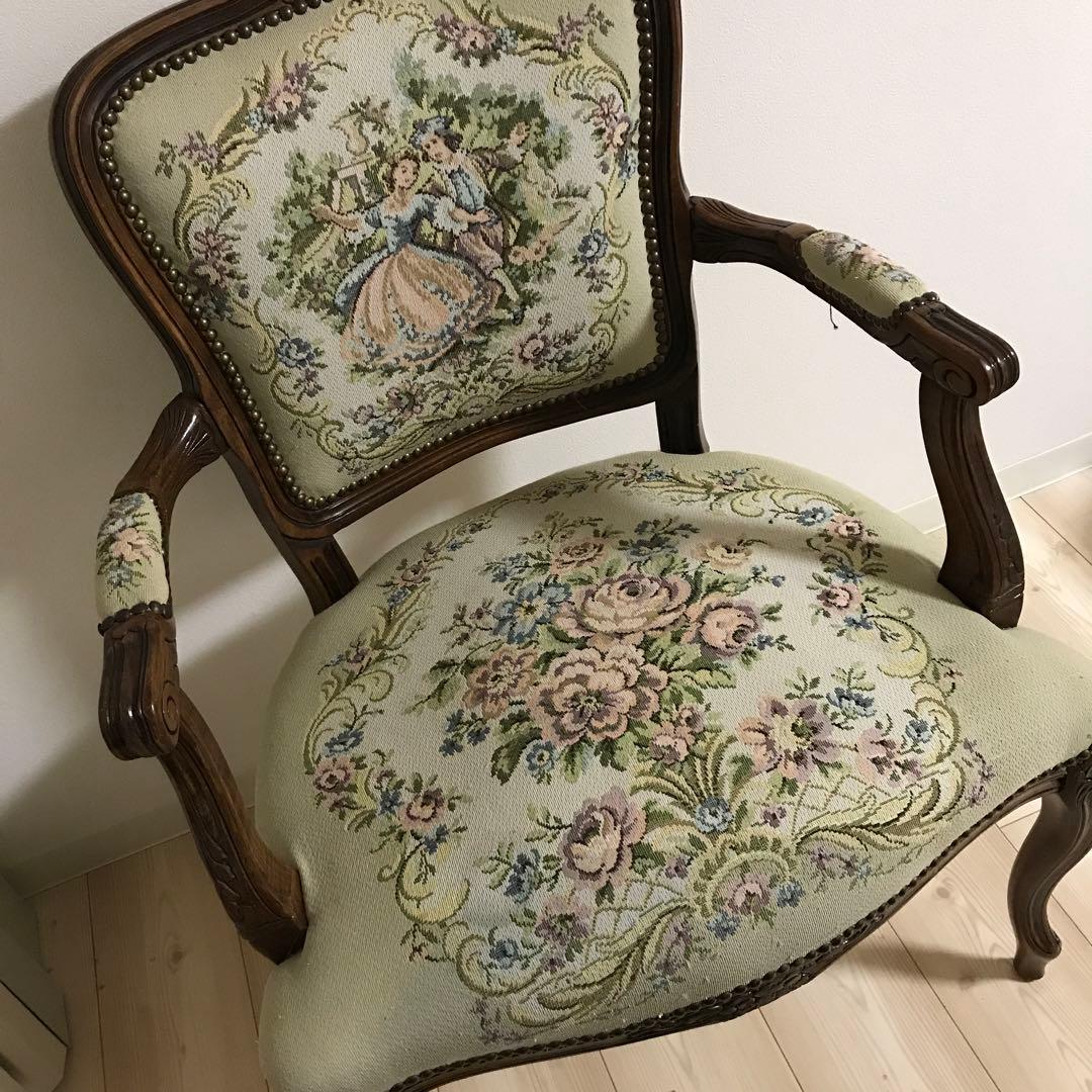 フランス　アンティーク肘掛け椅子