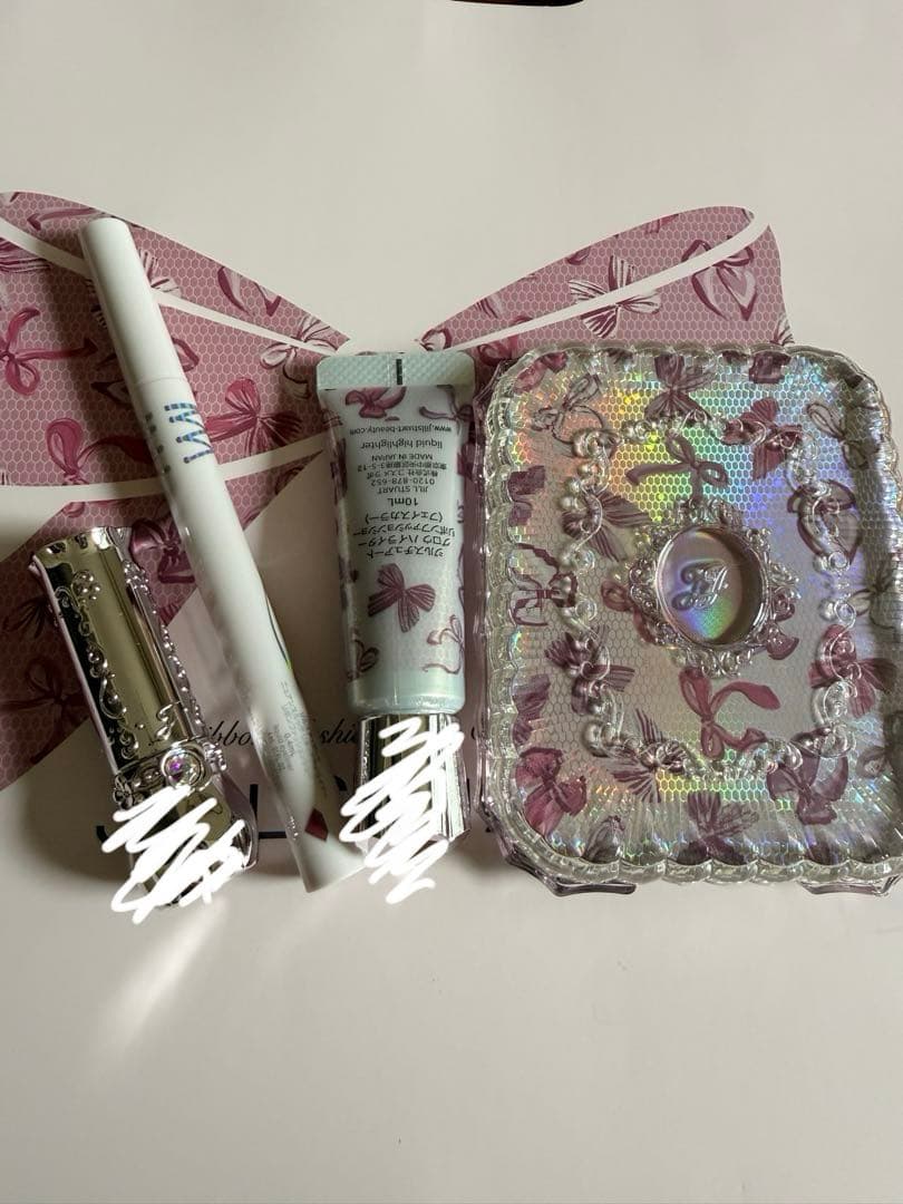 m*i様 ジルスチュアート　クリスマスコフレ2025 アイシャドウ　リップ他　新