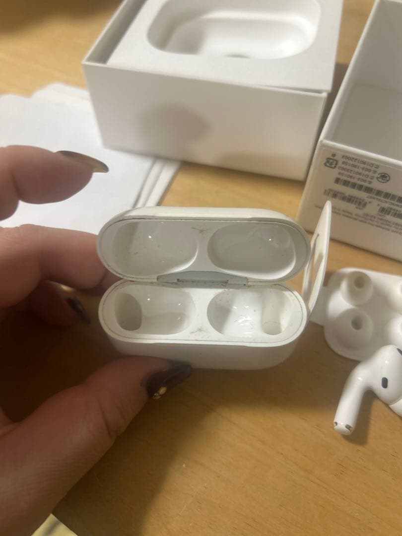 APPLE AirPods Pro ノイズキャンセリング付完全ワイヤレスイヤホン
