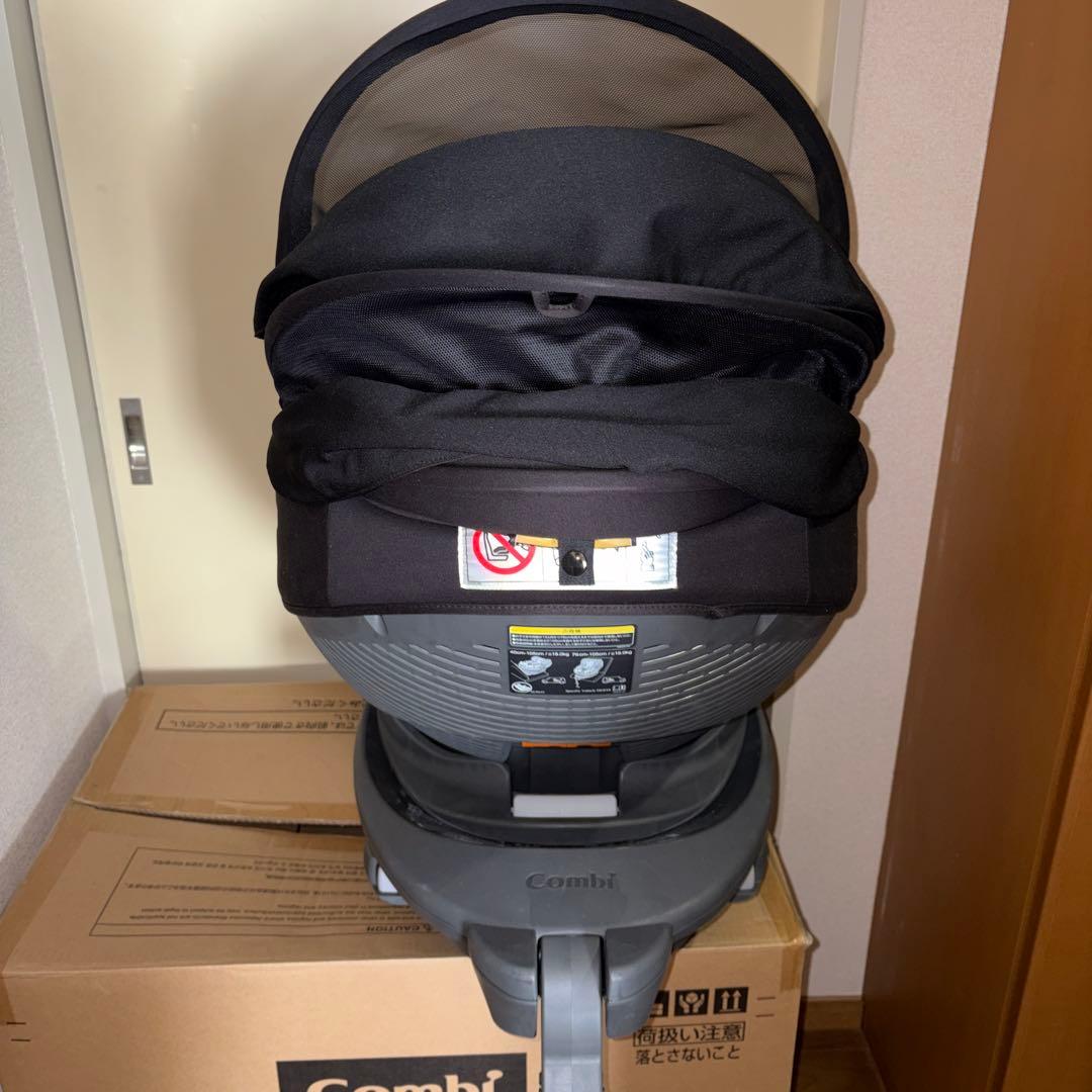 Combi チャイルドシート THE S ISOFIX plus
