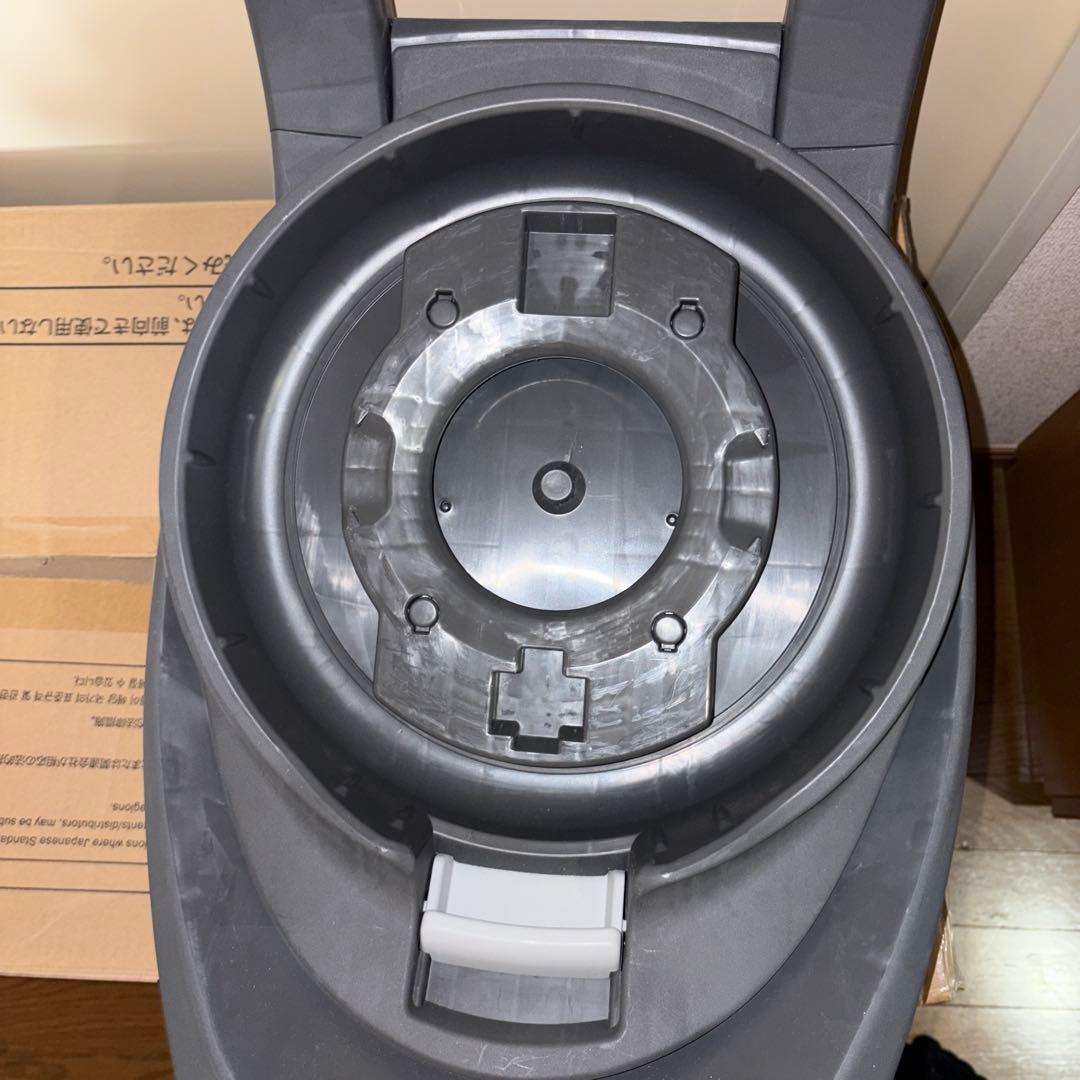 Combi チャイルドシート THE S ISOFIX plus