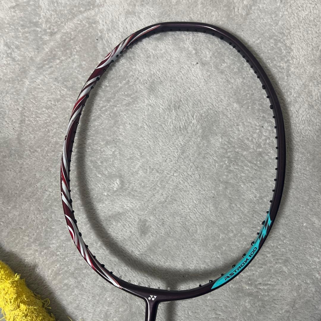 みっちゃん　バドミントン　ラケット　アストロクス100zz tour