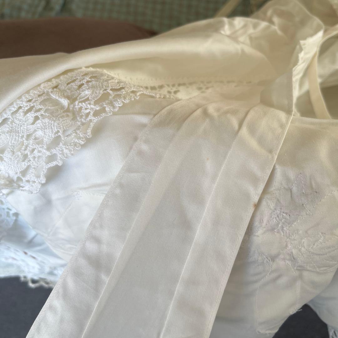 ホワイト花柄刺繍レースエプロン　さえら 母の日