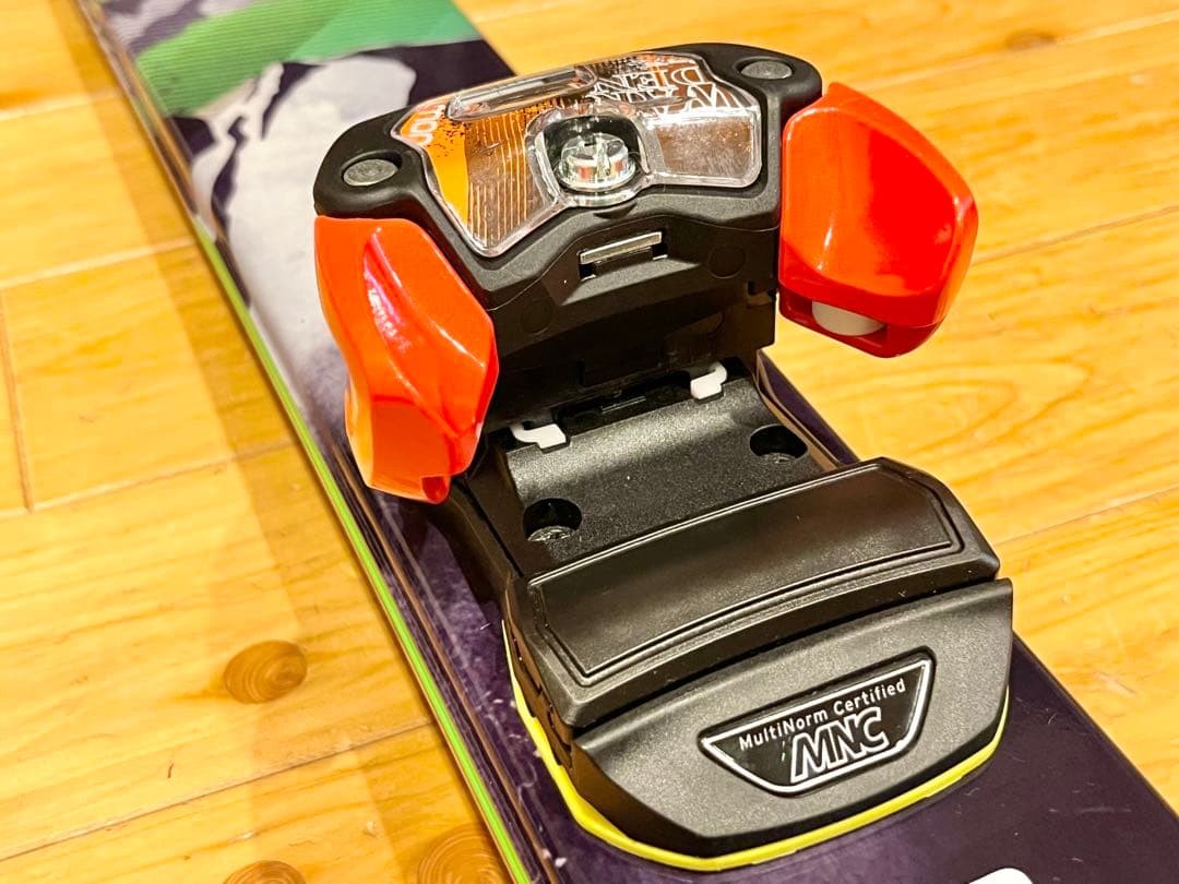 【新品未使用】サロモン Q90 MNC スキー板&ビンディング　2点セット