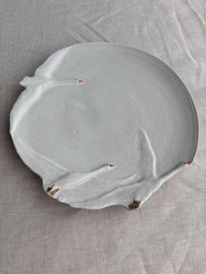 うつわやみたす　白鳥　プレート