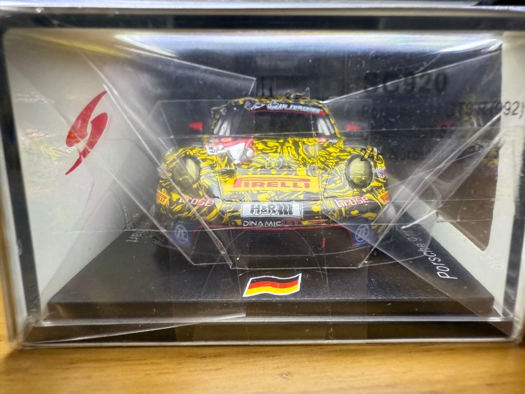 ミニカー 1/43 Dinamic GT Porsche 911 GT3 R #54