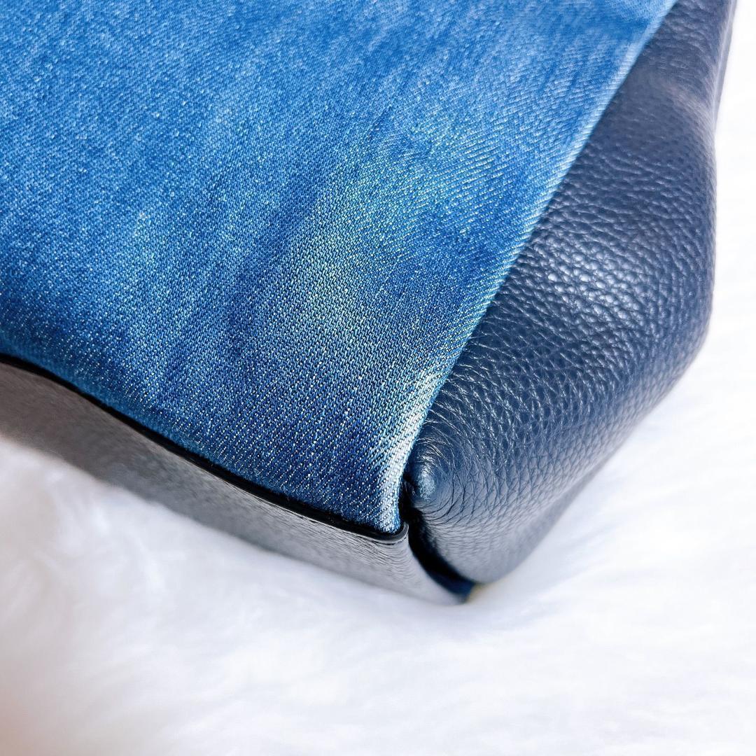 コーチ ショルダーバッグ　ハンドバッグ　2way デニム　レザー F66964