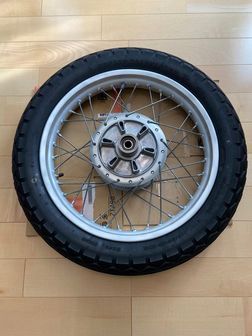 SR400 リアホイール　ベアリング新品