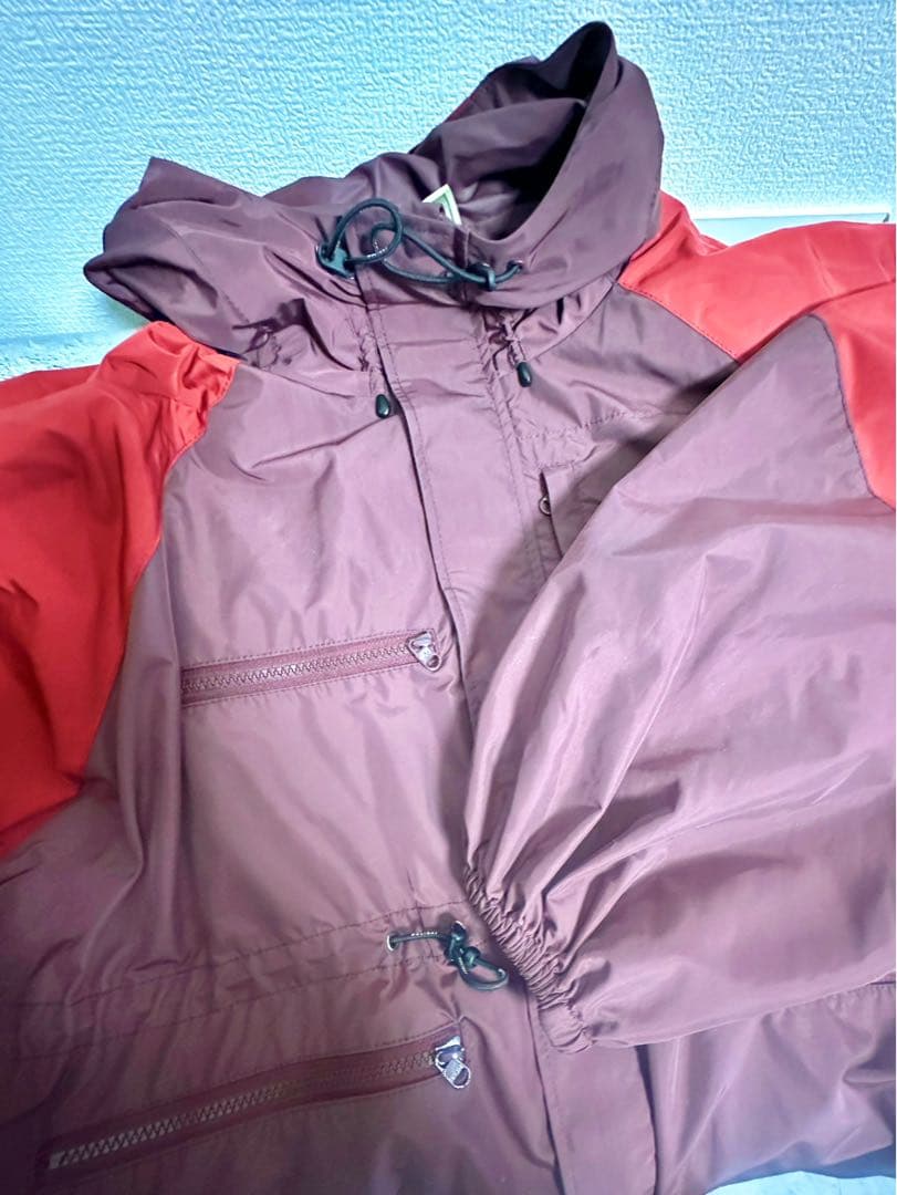 ジャケット・アウター HOLIDAY WIND COAT (LIGHT)