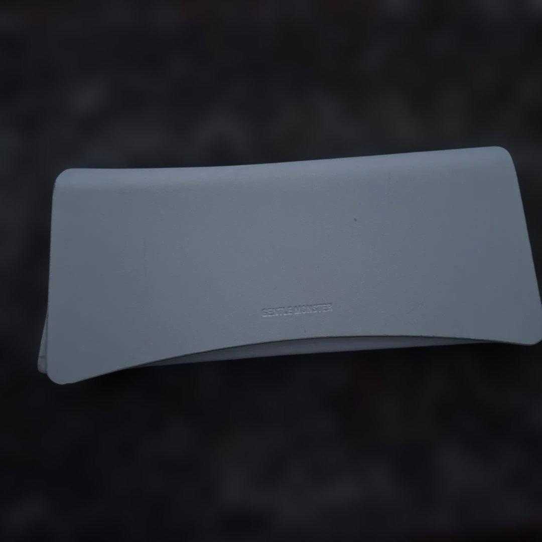 小物 gentle monster loti